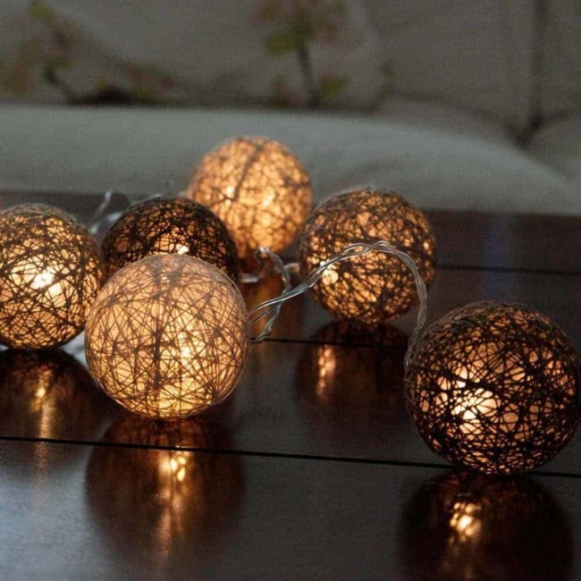 Jolly Light ljusslinga med trådbollar brun