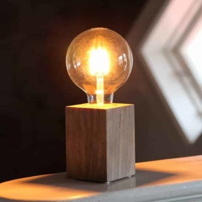 LYS Bordslampa lampfot brun i trä E27 sockel