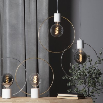 Decoration LED-lampa 354-62 hängande och stående i guld silver och vit