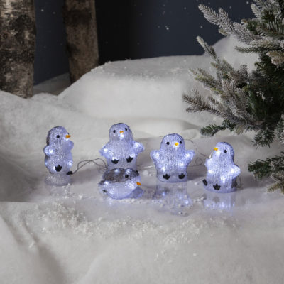 Batteridriven Ljusslinga med 8 små pingviner