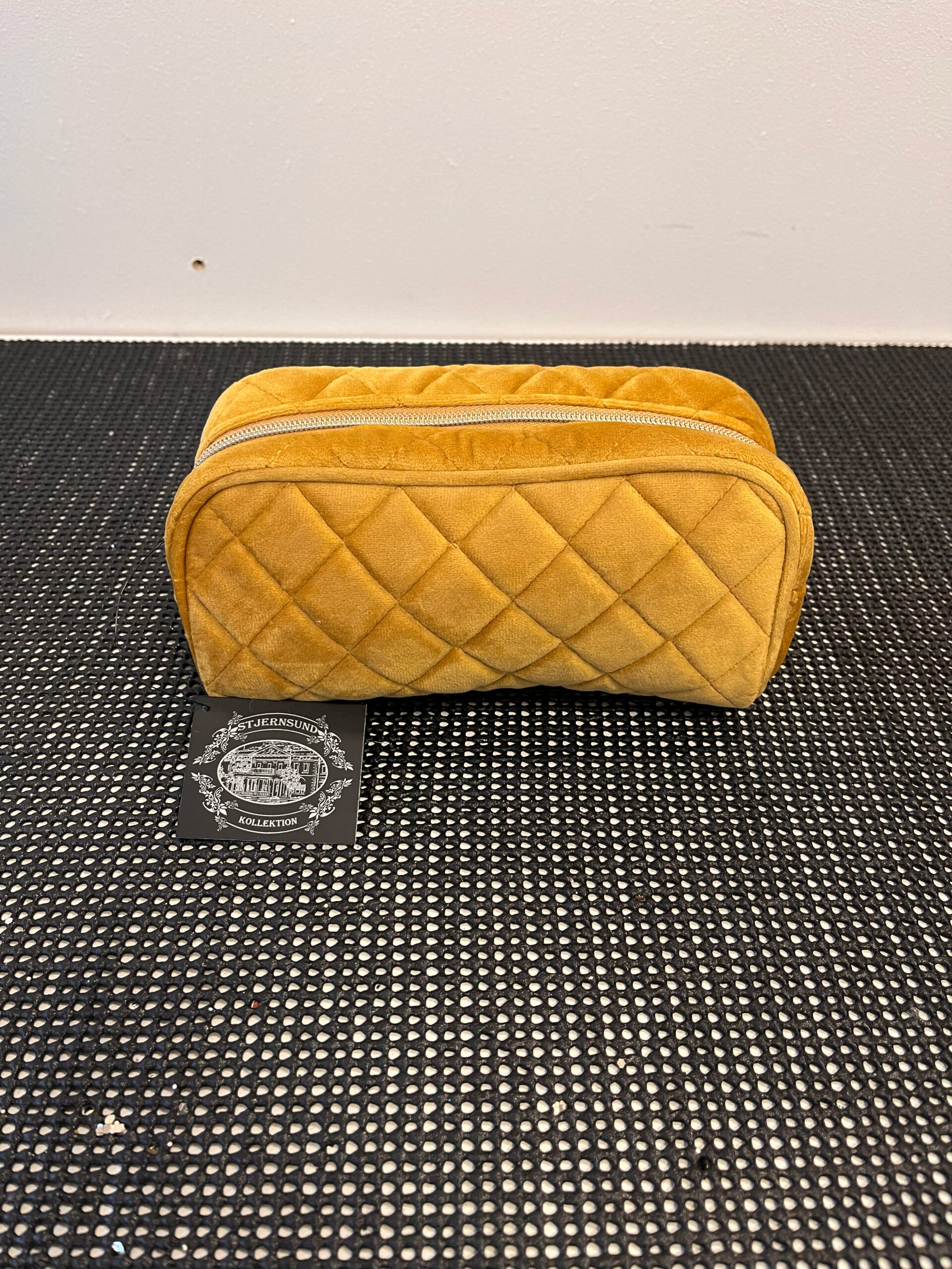 Necessär liten guld-1