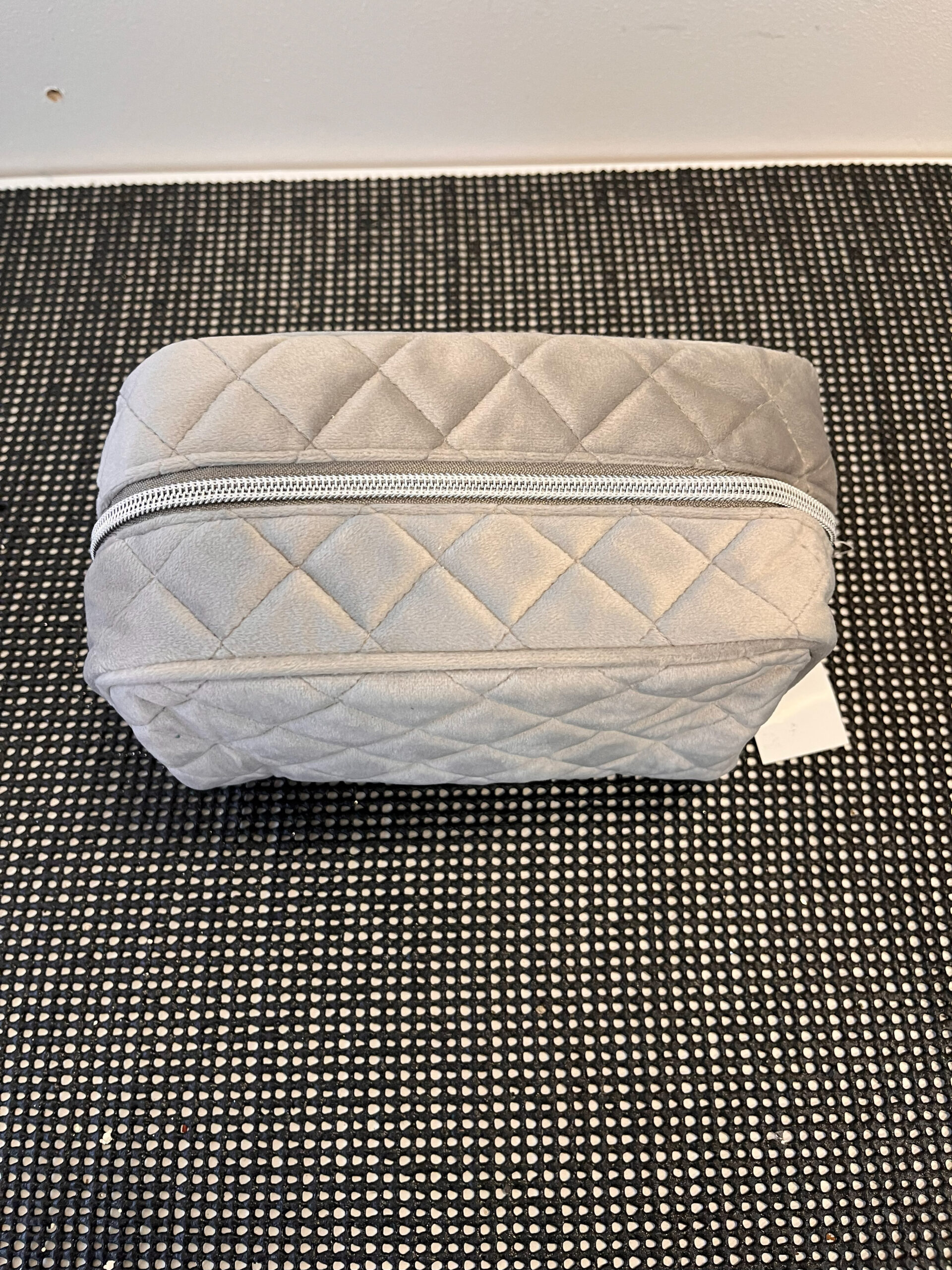 Necessär stor silver-1