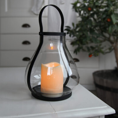 Lykta storm svart i glas