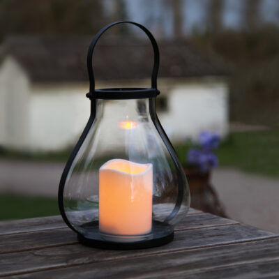 Lykta storm svart i glas